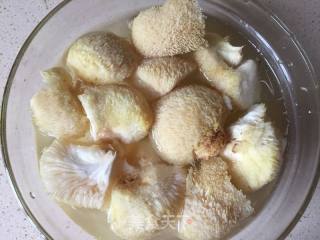Stewed Chicken Soup with Hericium and Chinese Yam recipe