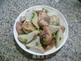 Cured Chicken Drumsticks Boiled with Taro recipe