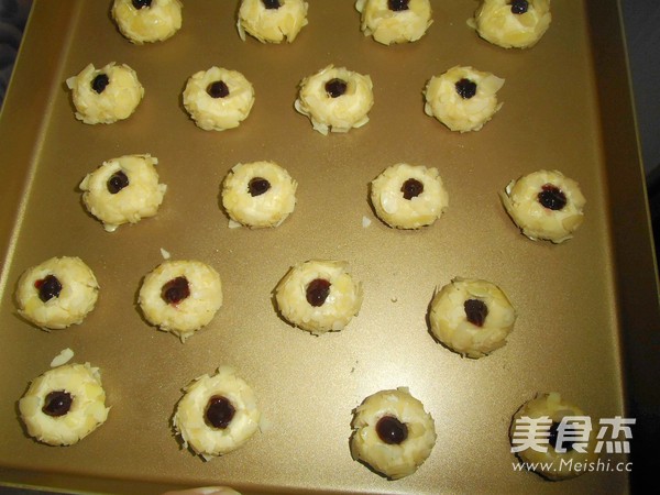 Almond Jam Cookies recipe