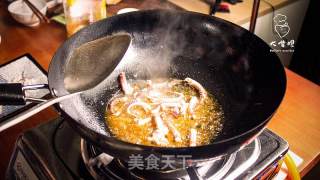 Runaway Squid Roll Snail Noodles recipe