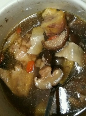 Stewed Chicken with Fish Maw