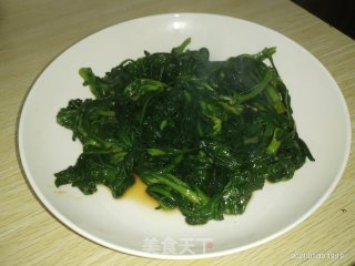 Stir-fried Artemisia recipe