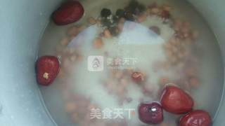 Longan and Lotus Seed Eight-treasure Porridge recipe