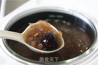 White Fungus, Red Dates, Wolfberry Porridge recipe