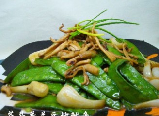 Fried Squid with Buckwheat and Snow Peas recipe