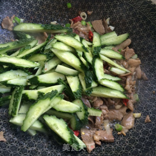 Fried Cucumber with Sliced Pork recipe