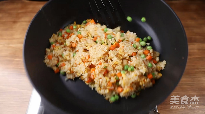 Cute Rice Ball & Crab Roe Fried Rice recipe