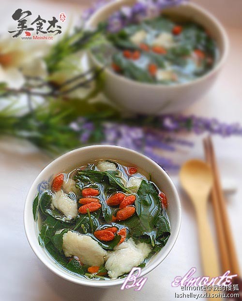 Wolfberry Leaf Fish Soup recipe