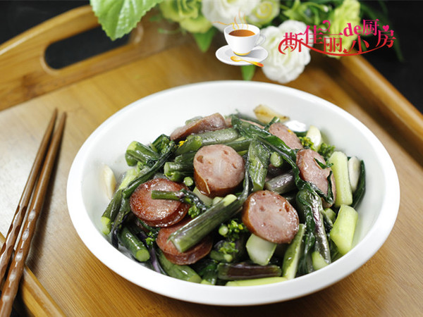 Stir-fried Cabbage with Red Sausage recipe