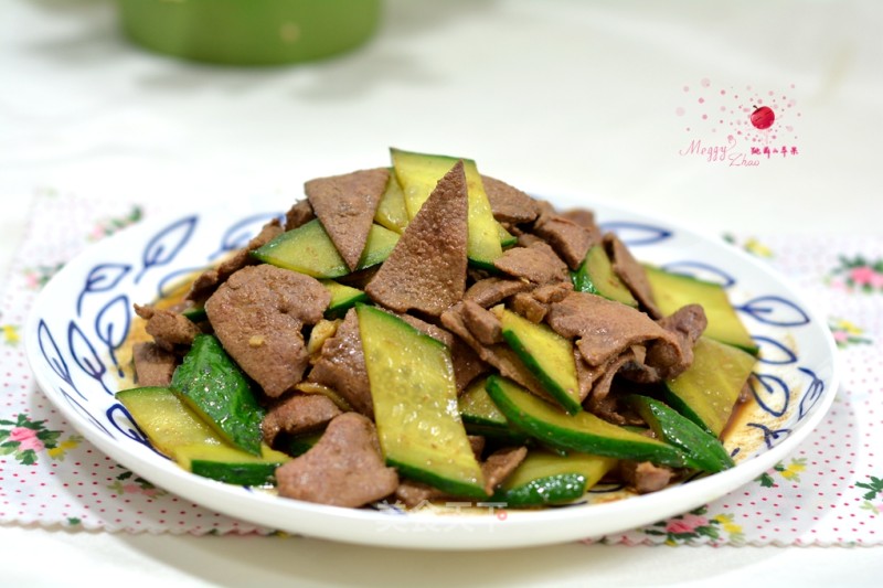Fried Pork Liver with Cucumber recipe