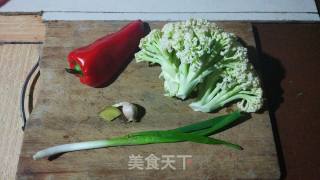 Cauliflower Fried Sausage (sichuan-chongqing Style Sausage) recipe