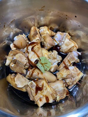 Pressure Cooker Stewed Trotters (no Oil, No Salt, Kitchen White Version) recipe