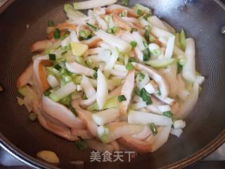 Fried Radish with Fish Cakes recipe