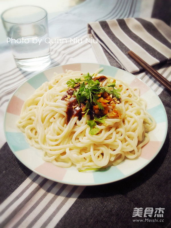 Hot Noodles with Sesame Paste recipe