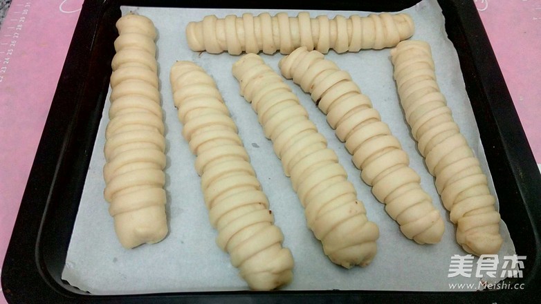 Caterpillar Bread recipe