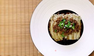 Enoki Mushroom with Meat Sauce recipe