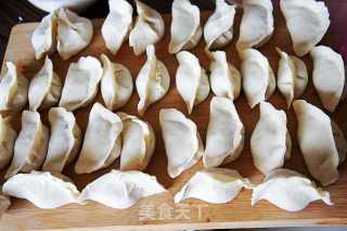 Ostrich Meat Dumplings Stuffed with Dandelions recipe