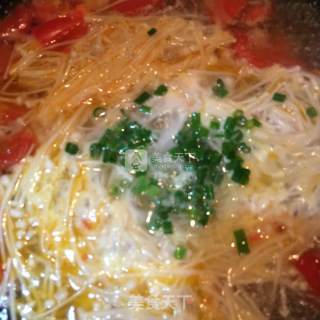 Tomato Enoki Mushroom Egg Soup recipe
