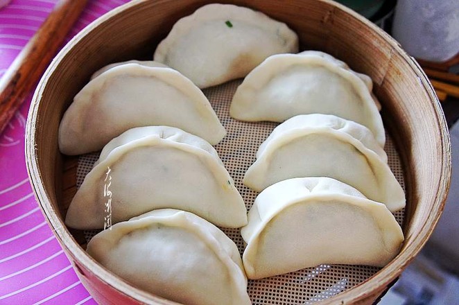 Steamed Dumplings with Leek, Zucchini and Egg Stuffing recipe