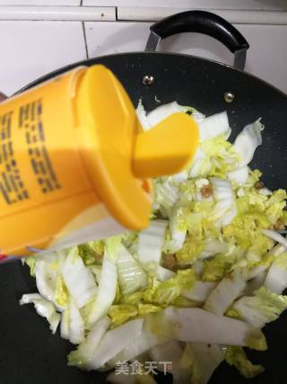 Stir-fried Chinese Cabbage with Oil Dumpling recipe