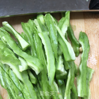 Stir-fried Octopus Leg with Bitter Gourd recipe