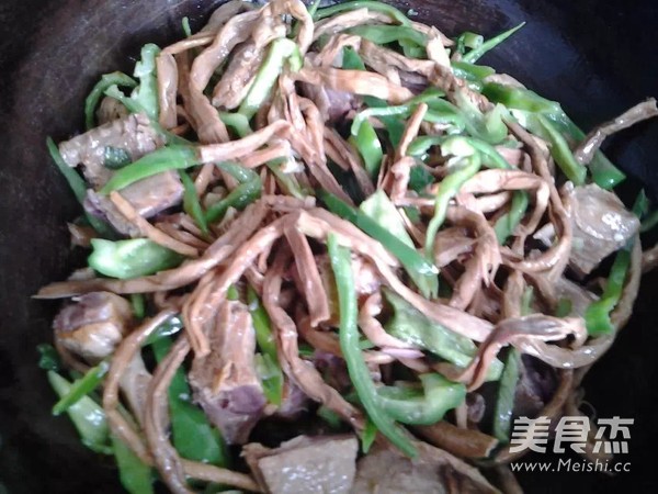 Stir-fried Bamboo Shoots with Cured Duck recipe