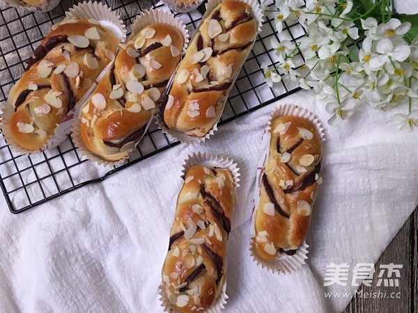 Braided Bread with Bean Paste (soup Method) recipe