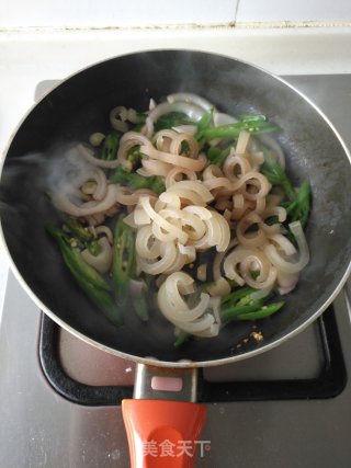 #信之美# Stir-fried Pork Skin with Chili recipe