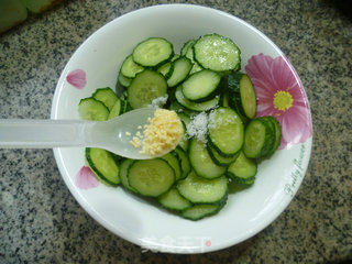 Vegetarian Chicken with Cucumber recipe