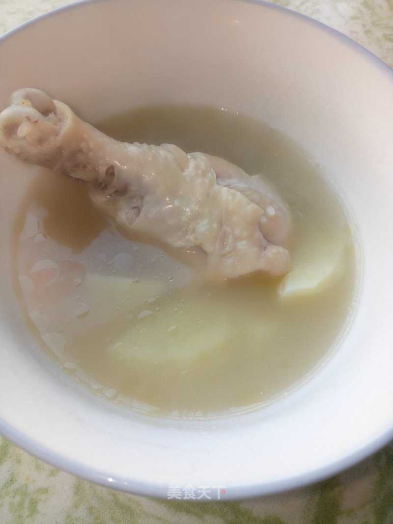 Angelica and Astragalus Chicken Leg Soup recipe