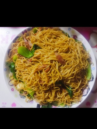 Hong Kong Style Fried Noodles