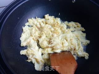 Scrambled Eggs with Cucumber and Tomato recipe