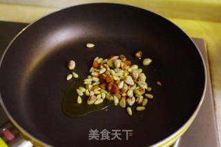 Stir-fried Arctic Shrimp with Nuts recipe