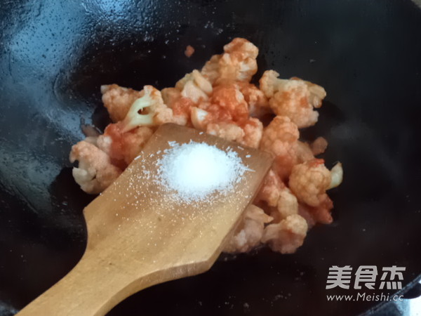 Stir-fried Cauliflower with Tomato Sauce recipe