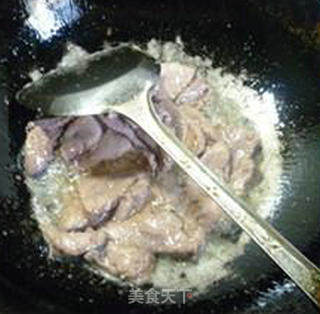 Stir-fried Beef Cabbage with Pork Liver and Gluten recipe