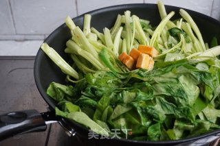 Stir-fried Macaroni with Shredded Fermented Bean Curd recipe