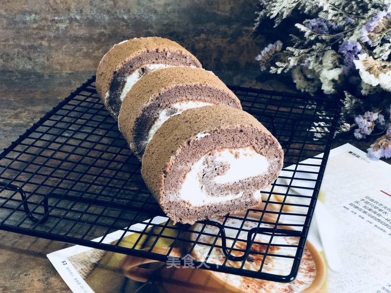 Chocolate Cream Cake Roll recipe