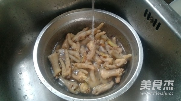 Vinegar Soy Sauce Chicken Feet recipe