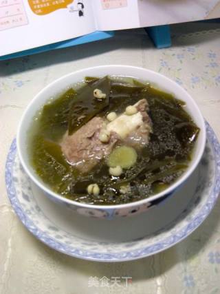 Summer Relief Soup——bone Seaweed and Barley Soup recipe