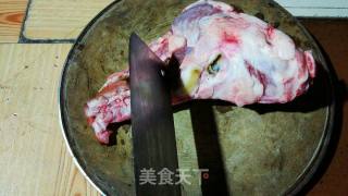 Warm Delicacy Pork Head and Radish Soup (with Dipping Sauce) recipe