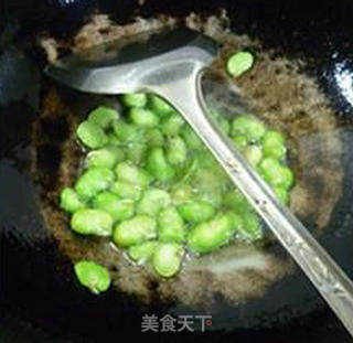 Fried Broad Bean Meat with Soy Sprouts recipe