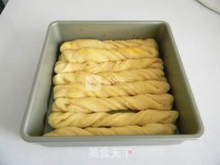 #aca婚纱明星大赛# Stuffing Twisted Buns recipe