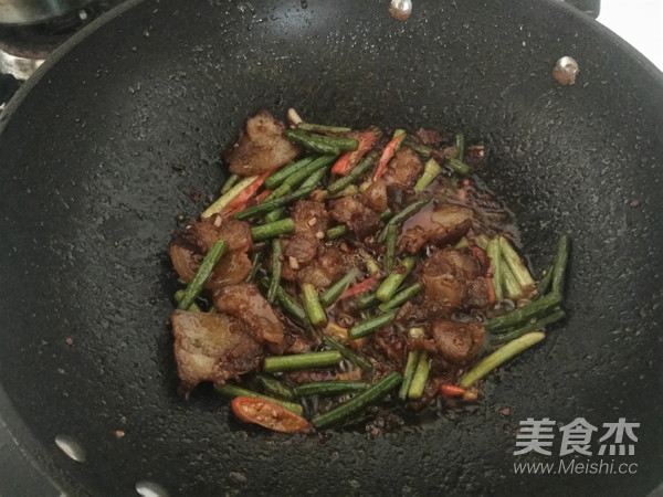 Twice-cooked Pork with Garlic Moss recipe