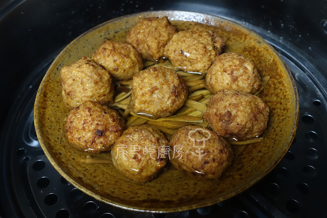 Steamed Meatballs recipe