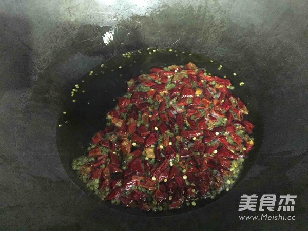 The Preparation Method of Sichuan Cuisine Boiled Pork Slices recipe