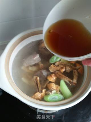 Matsutake Chicken Soup recipe