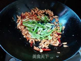 Stir-fried River Prawns with Celery recipe