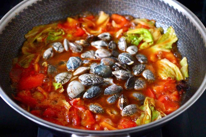 Cabbage Tomato Clam Soup recipe