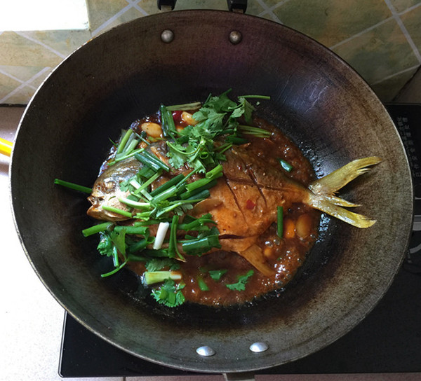 Grilled Pomfret with Soy Sauce recipe