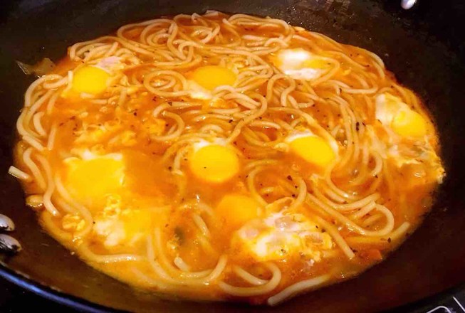 Spaghetti with Golden Egg Tomato Meat Sauce recipe